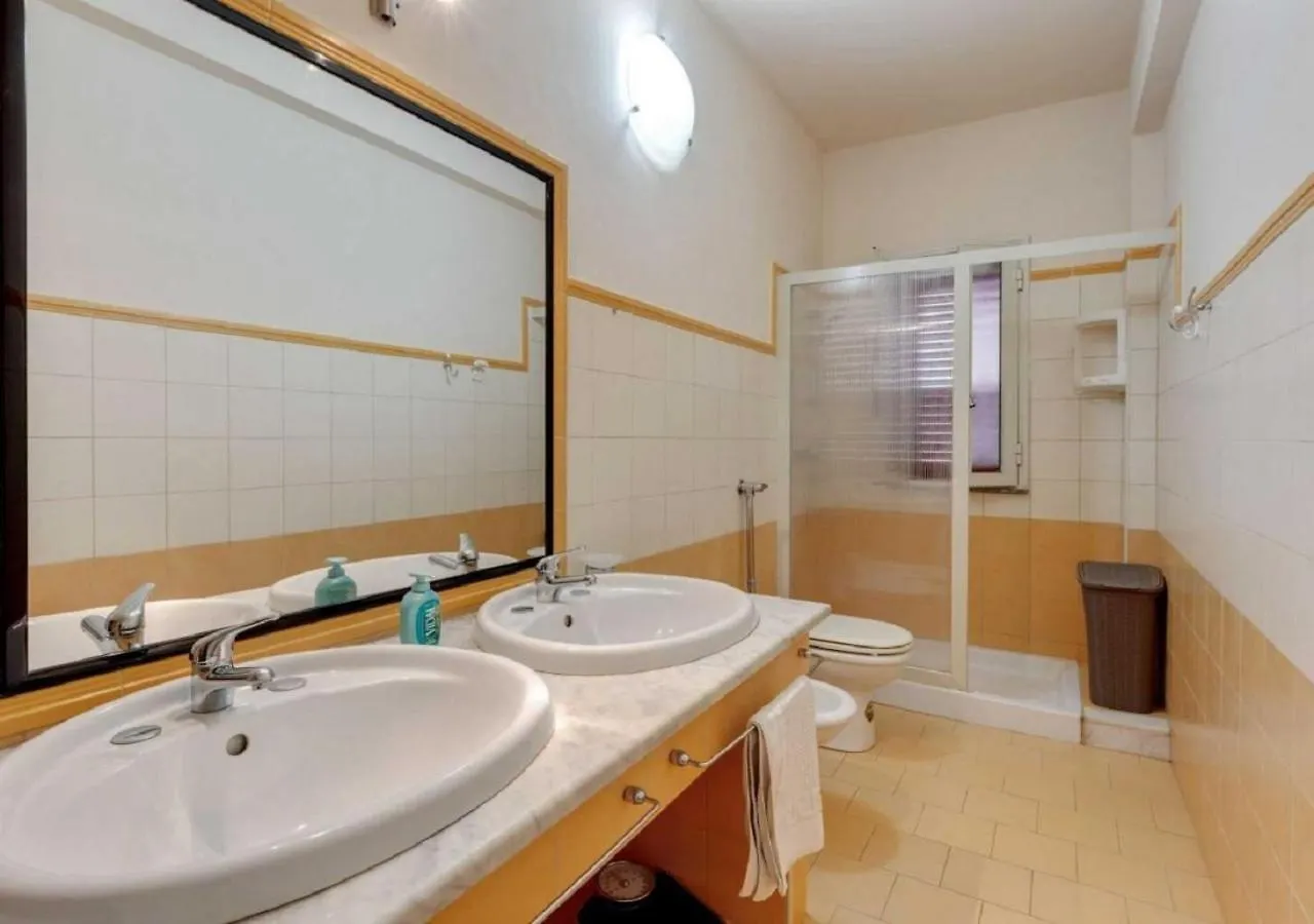Dom wakacyjny Villa Rosimeli Con Piscina A 150 Mt Dal Mare Ispica Włochy